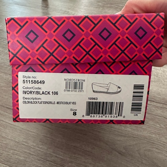 Tory Burch Leather Color Block Flat Espadrille Ivory Black Size 8 - Picture 9 of 9